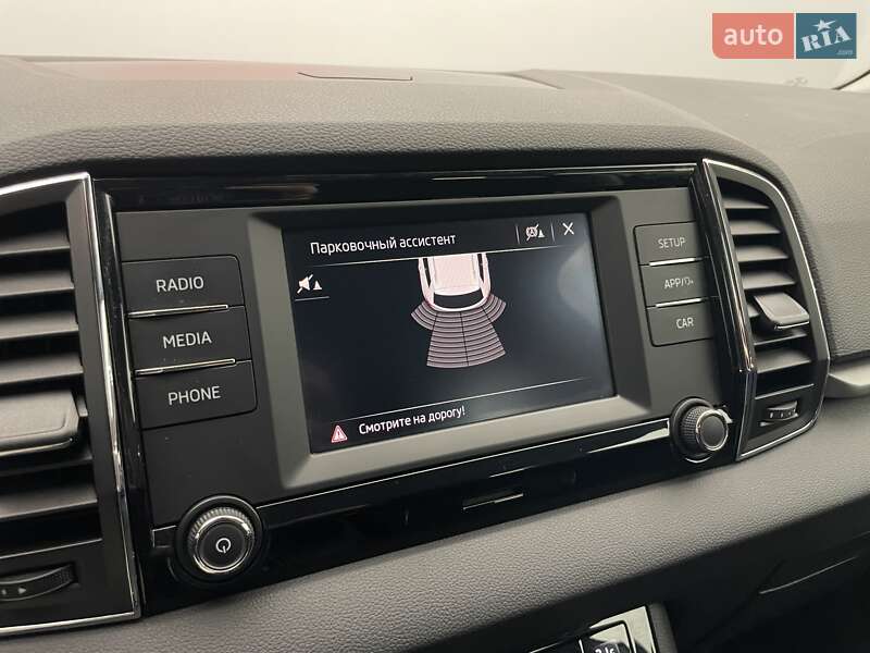 Внедорожник / Кроссовер Skoda Karoq 2019 в Киеве