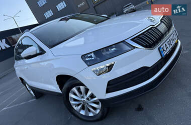 Внедорожник / Кроссовер Skoda Karoq 2021 в Киеве