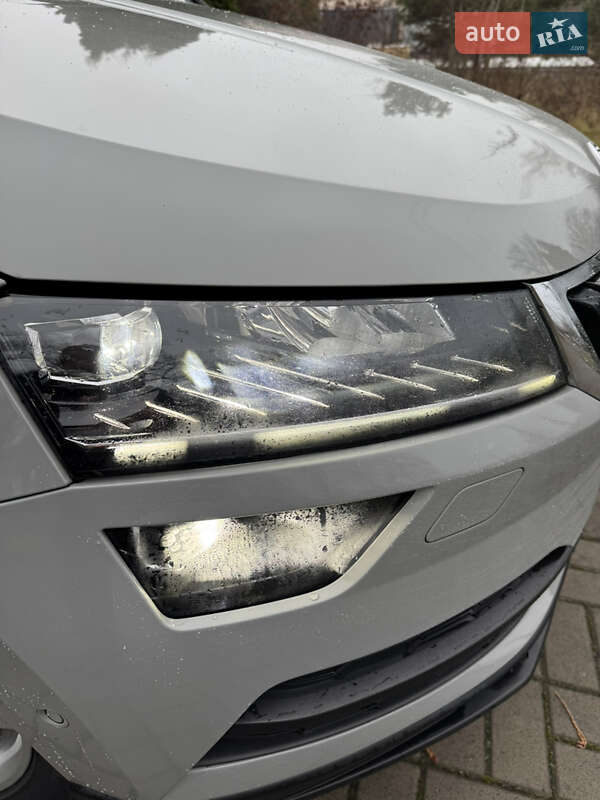 Внедорожник / Кроссовер Skoda Karoq 2018 в Киеве