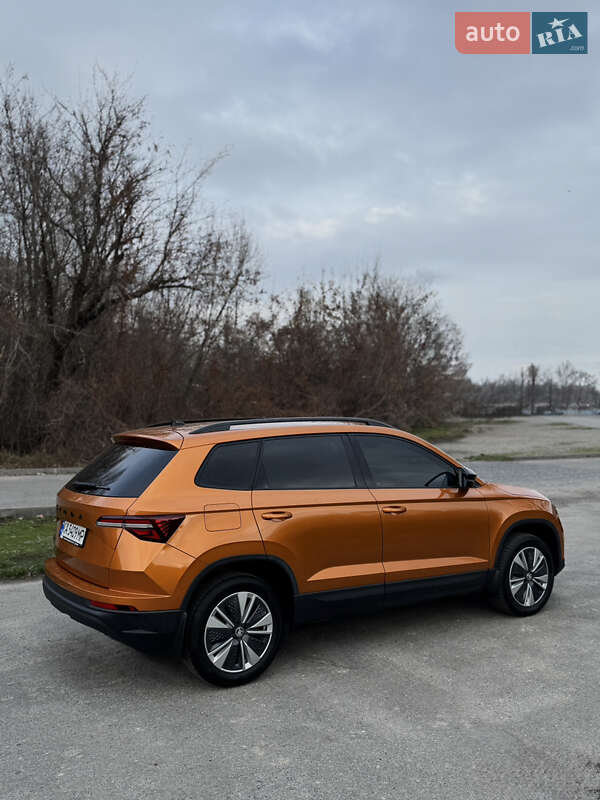 Внедорожник / Кроссовер Skoda Karoq 2024 в Днепре