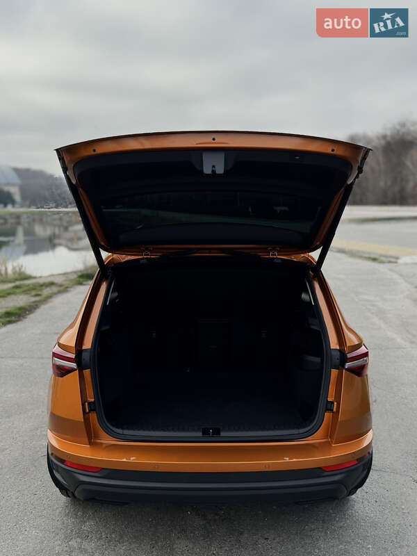 Внедорожник / Кроссовер Skoda Karoq 2024 в Днепре