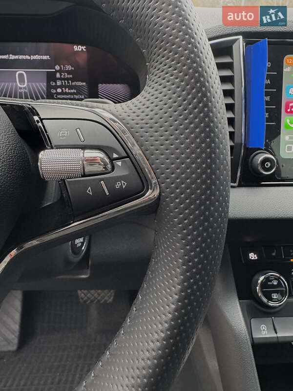 Внедорожник / Кроссовер Skoda Karoq 2024 в Днепре