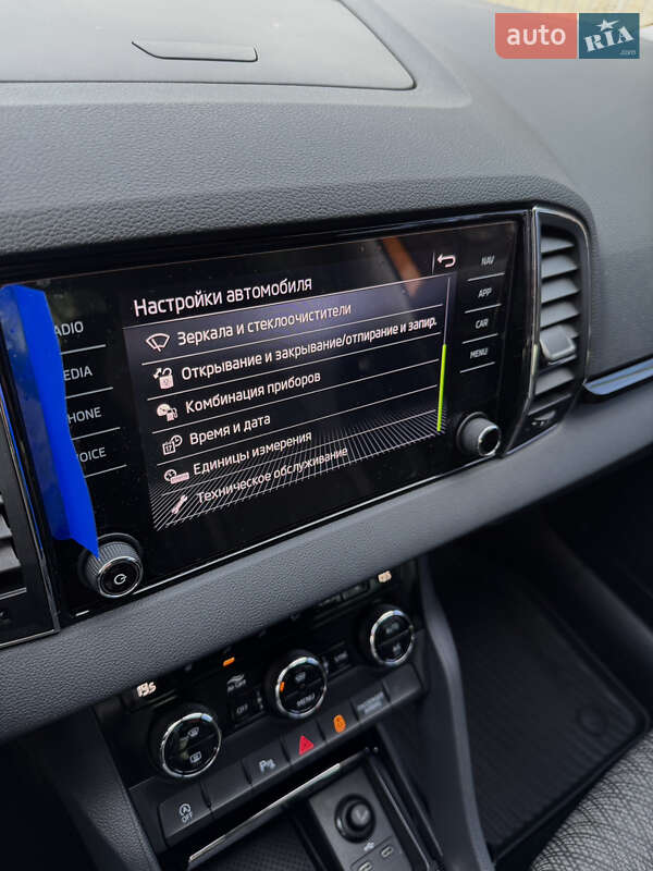 Внедорожник / Кроссовер Skoda Karoq 2024 в Днепре