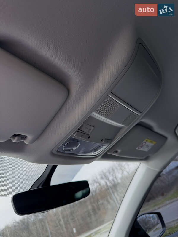 Внедорожник / Кроссовер Skoda Karoq 2024 в Днепре