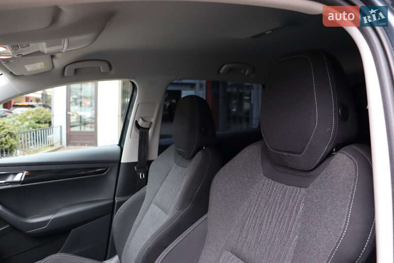 Позашляховик / Кросовер Skoda Karoq 2018 в Львові