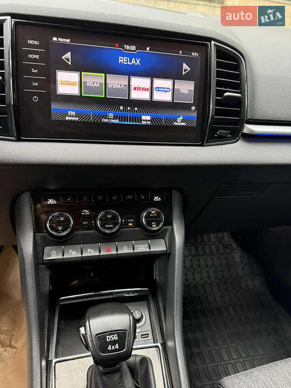 Внедорожник / Кроссовер Skoda Karoq 2020 в Ровно