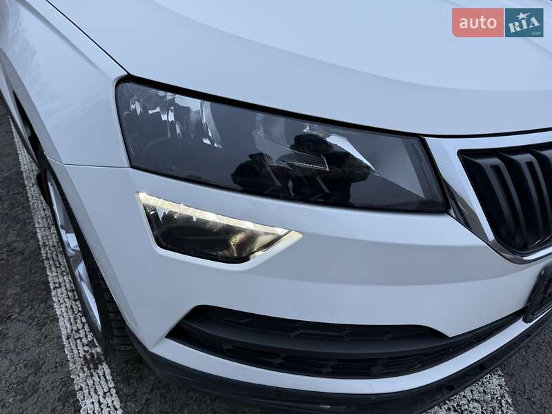 Внедорожник / Кроссовер Skoda Karoq 2020 в Киеве