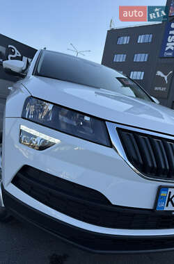 Внедорожник / Кроссовер Skoda Karoq 2021 в Киеве