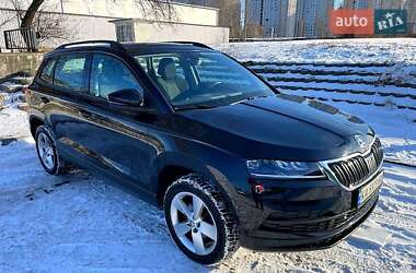 Внедорожник / Кроссовер Skoda Karoq 2019 в Киеве
