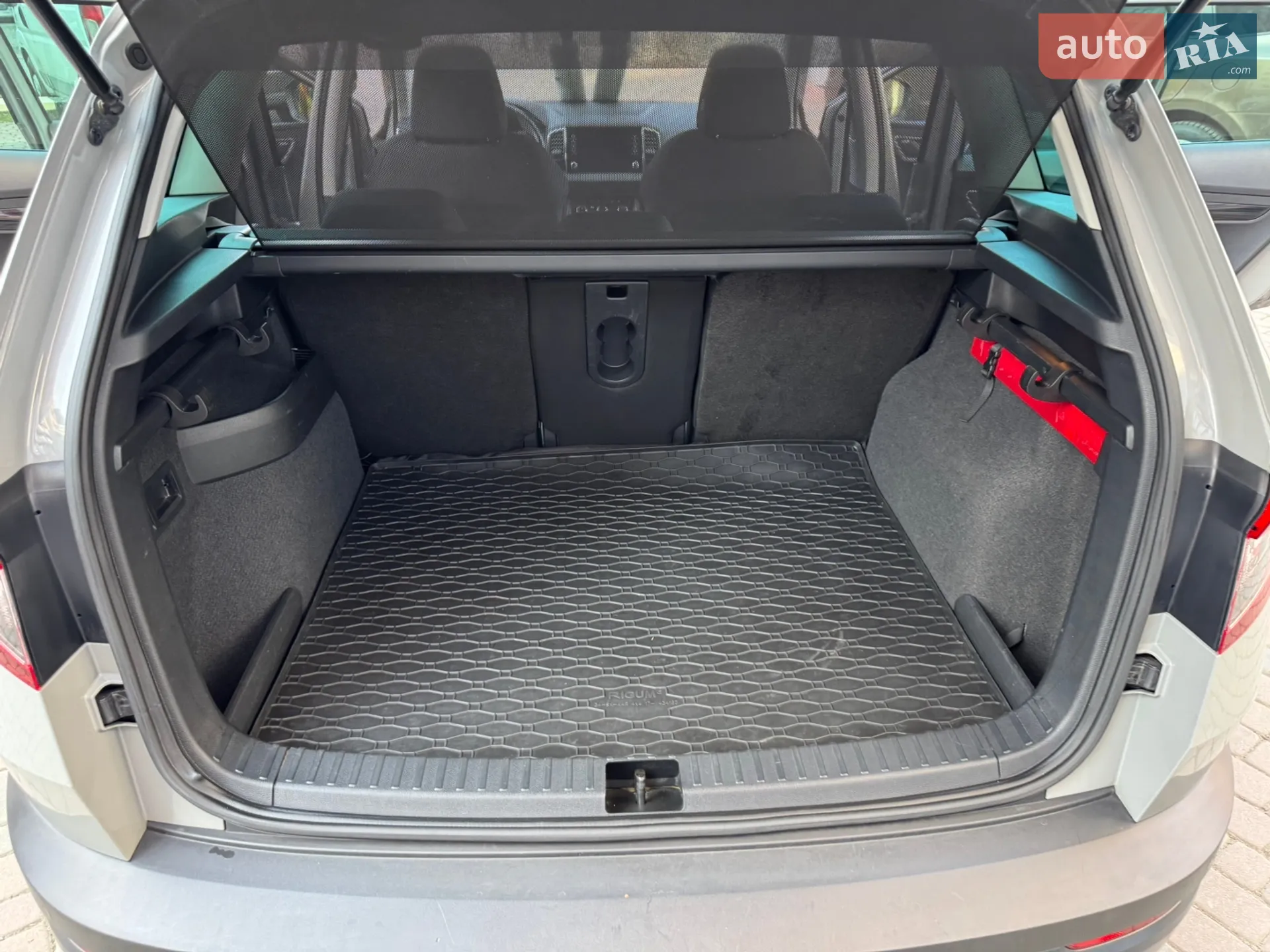 2019 Skoda Karoq - мініатюра 183