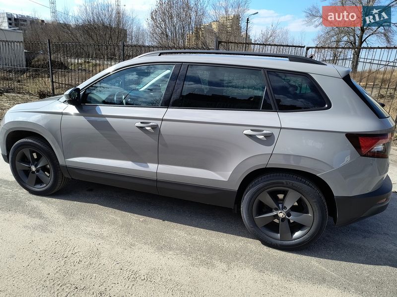 Внедорожник / Кроссовер Skoda Karoq 2018 в Киеве