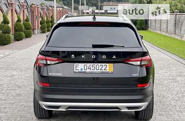 Позашляховик / Кросовер Skoda Kodiaq Scout 2019 в 