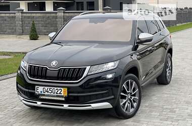 Позашляховик / Кросовер Skoda Kodiaq Scout 2019 в 