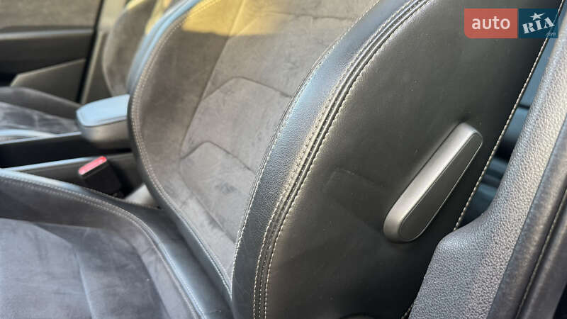 Позашляховик / Кросовер Skoda Kodiaq Scout 2018 в Сваляві