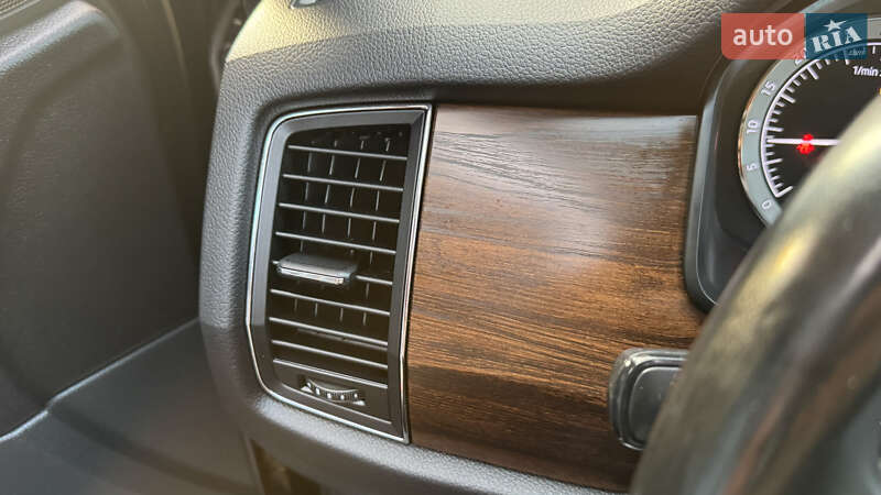 Позашляховик / Кросовер Skoda Kodiaq Scout 2018 в Сваляві