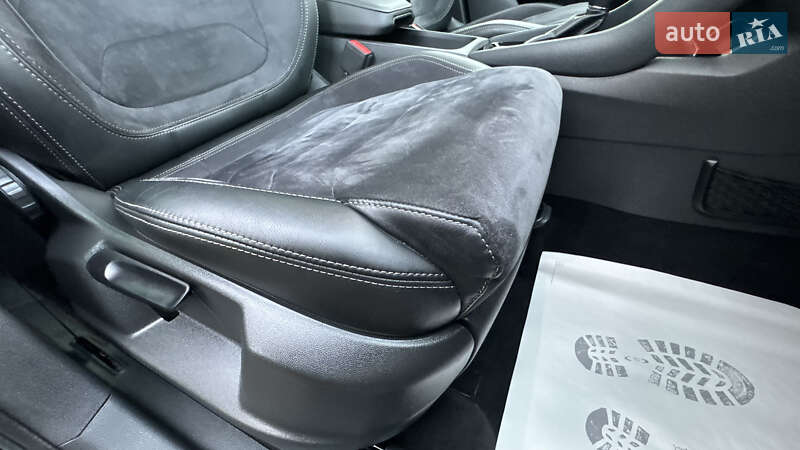 Позашляховик / Кросовер Skoda Kodiaq Scout 2018 в Сваляві