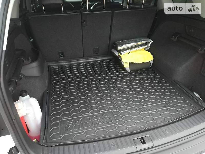 Позашляховик / Кросовер Skoda Kodiaq 2018 в Києві фото 37 Позашляховик / Кросовер Skoda Kodiaq 2018 в Києві