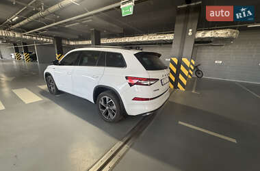 Позашляховик / Кросовер Skoda Kodiaq 2023 в 