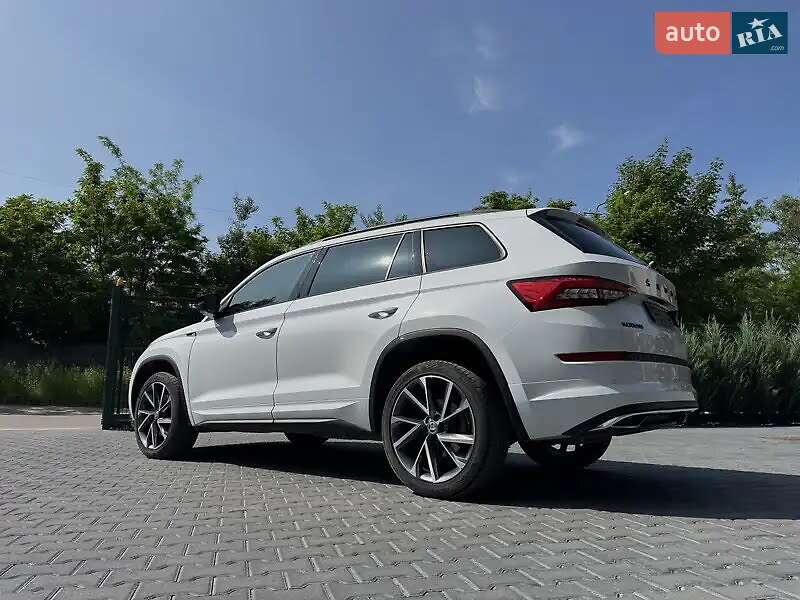 Внедорожник / Кроссовер Skoda Kodiaq 2018 в Львове фото 10 Внедорожник / Кроссовер Skoda Kodiaq 2018 в Львове