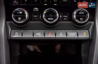Внедорожник / Кроссовер Skoda Kodiaq 2021 в 