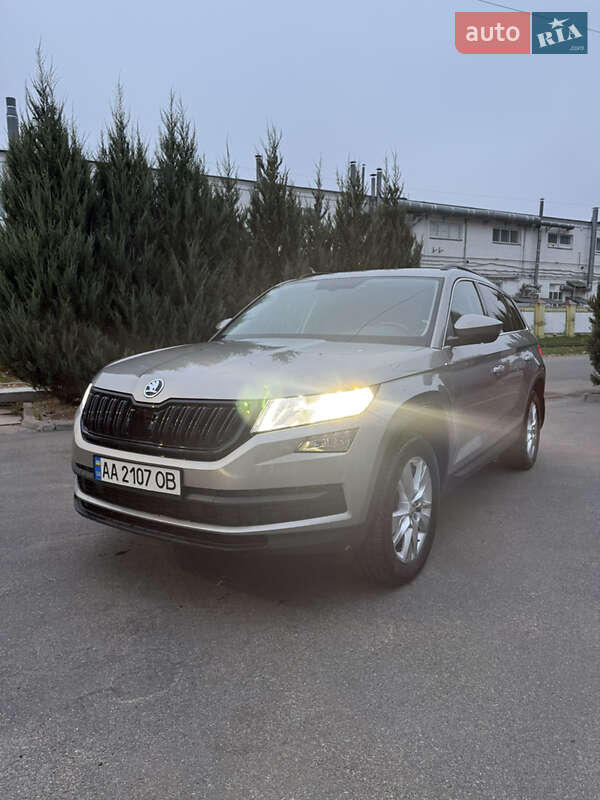 Позашляховик / Кросовер Skoda Kodiaq 2017 в Києві фото 2 Позашляховик / Кросовер Skoda Kodiaq 2017 в Києві