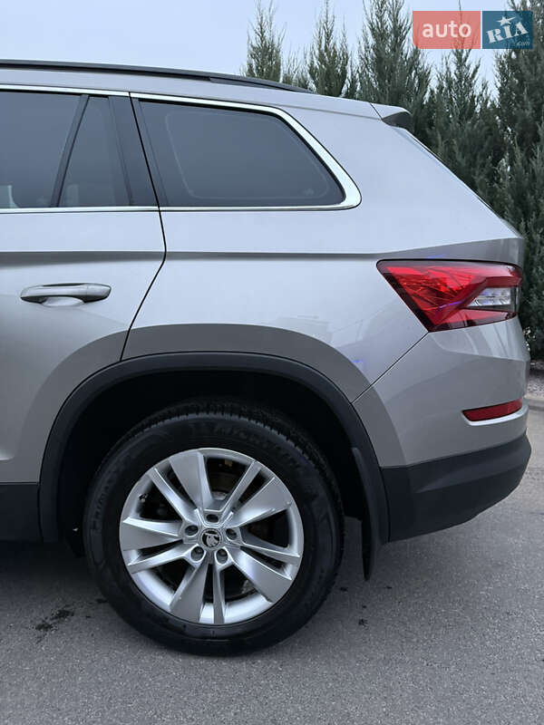 Позашляховик / Кросовер Skoda Kodiaq 2017 в Києві фото 12 Позашляховик / Кросовер Skoda Kodiaq 2017 в Києві