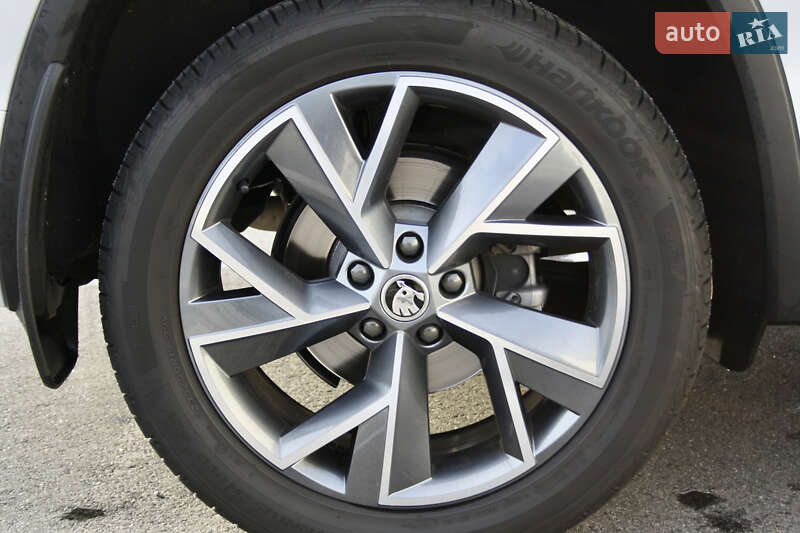 Позашляховик / Кросовер Skoda Kodiaq 2023 в Києві фото 16 Позашляховик / Кросовер Skoda Kodiaq 2023 в Києві