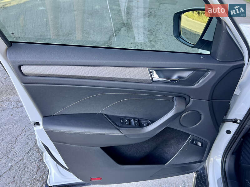 Внедорожник / Кроссовер Skoda Kodiaq 2023 в Киеве