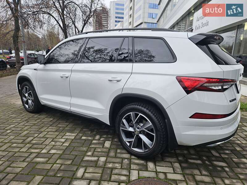 Внедорожник / Кроссовер Skoda Kodiaq 2023 в Киеве фото 12 Внедорожник / Кроссовер Skoda Kodiaq 2023 в Киеве