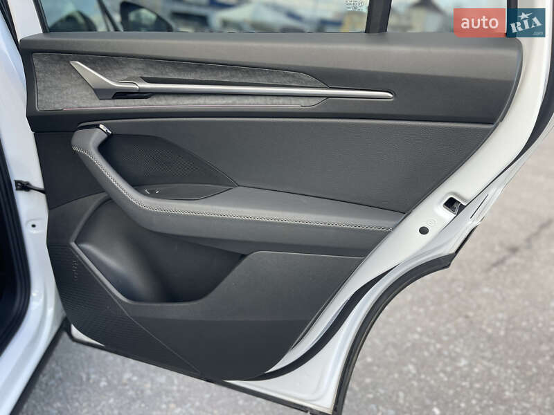 Позашляховик / Кросовер Skoda Kodiaq 2024 в Києві