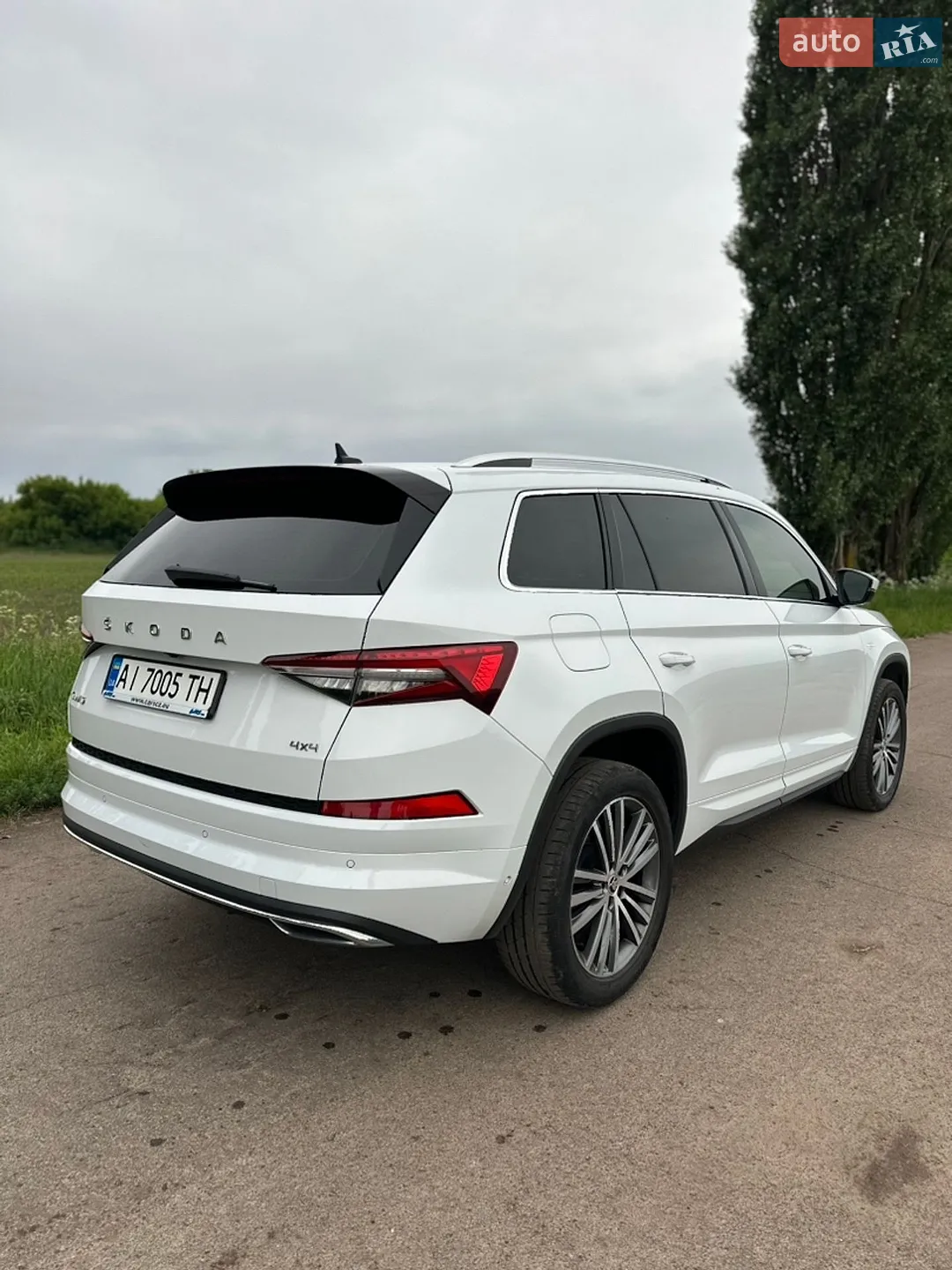 Skoda Kodiaq 2023 VIN TMBLN7NS2P8520147 фото оголошення 2 з 25
