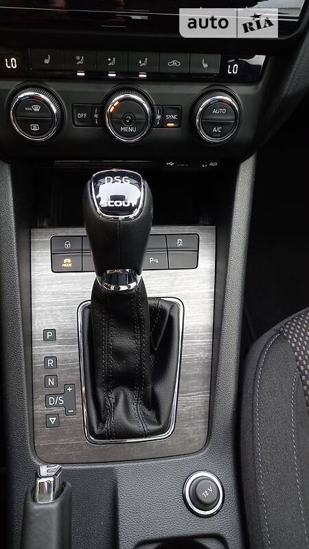 Универсал Skoda Octavia Scout 2016 в Каменец-Подольском