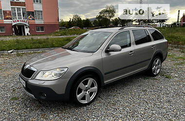 Универсал Skoda Octavia Scout 2010 в 