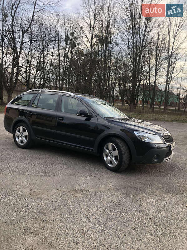 Универсал Skoda Octavia Scout 2011 в Бродах
