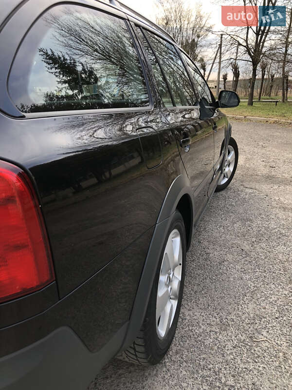 Универсал Skoda Octavia Scout 2011 в Бродах