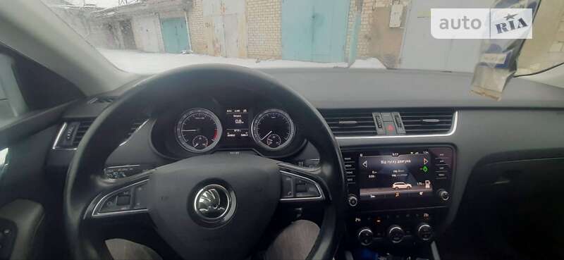 Универсал Skoda Octavia Scout 2017 в Новомиргороде