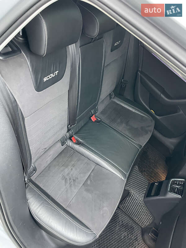 Универсал Skoda Octavia Scout 2017 в Первомайске