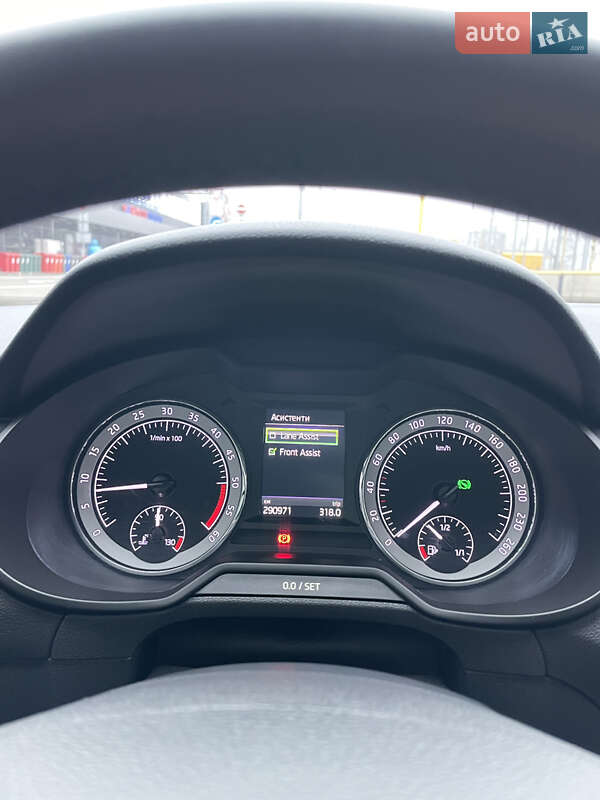 Универсал Skoda Octavia Scout 2017 в Первомайске