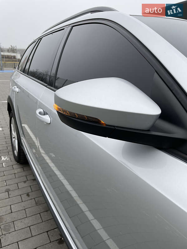 Универсал Skoda Octavia Scout 2017 в Первомайске