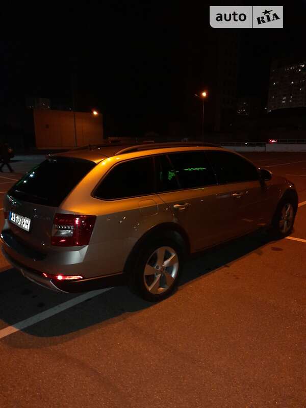 Универсал Skoda Octavia Scout 2017 в Киеве