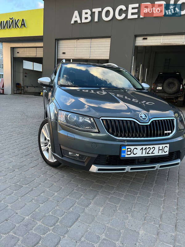 Универсал Skoda Octavia Scout 2017 в Золочеве