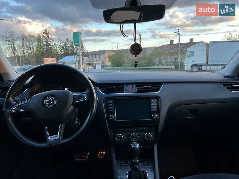 Универсал Skoda Octavia Scout 2017 в Золочеве