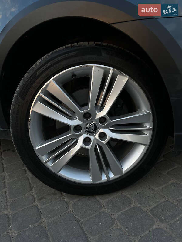 Универсал Skoda Octavia Scout 2017 в Золочеве