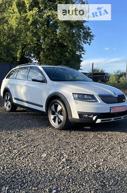 Универсал Skoda Octavia Scout 2015 в Луцке