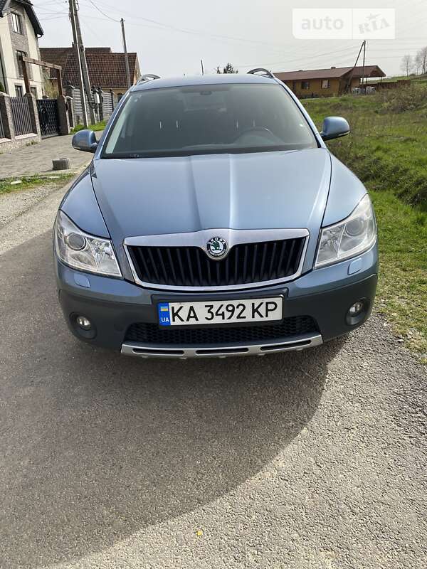 Універсал Skoda Octavia Scout 2011 в Ужгороді