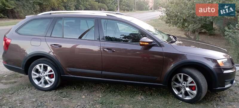 Универсал Skoda Octavia Scout 2015 в Киеве
