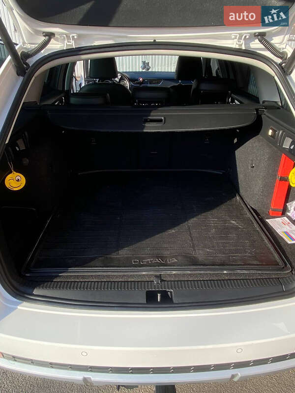Універсал Skoda Octavia Scout 2019 в Кривому Розі