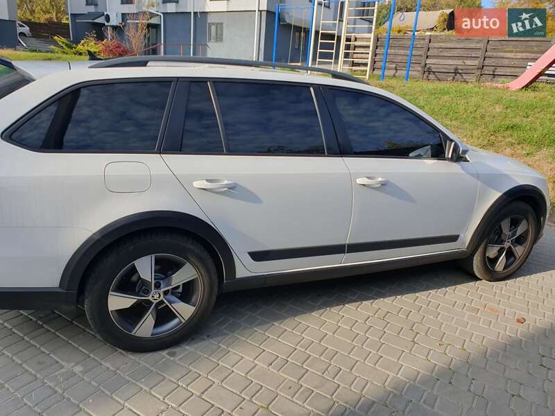 Универсал Skoda Octavia Scout 2015 в Киеве