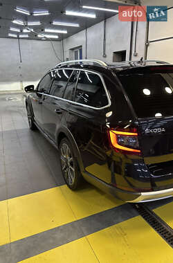 Универсал Skoda Octavia Scout 2020 в 