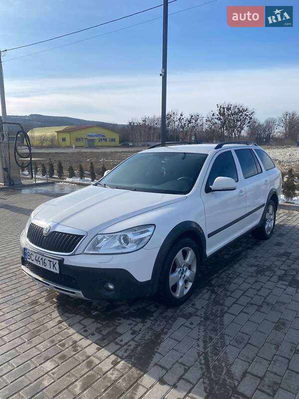 Skoda Octavia Scout 2011